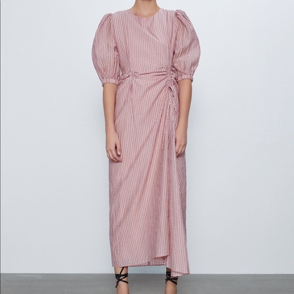 Zara Dresses & Skirts - ZARA DRESS WITH GATHERED WAIST
AND PUFF SLEEVES